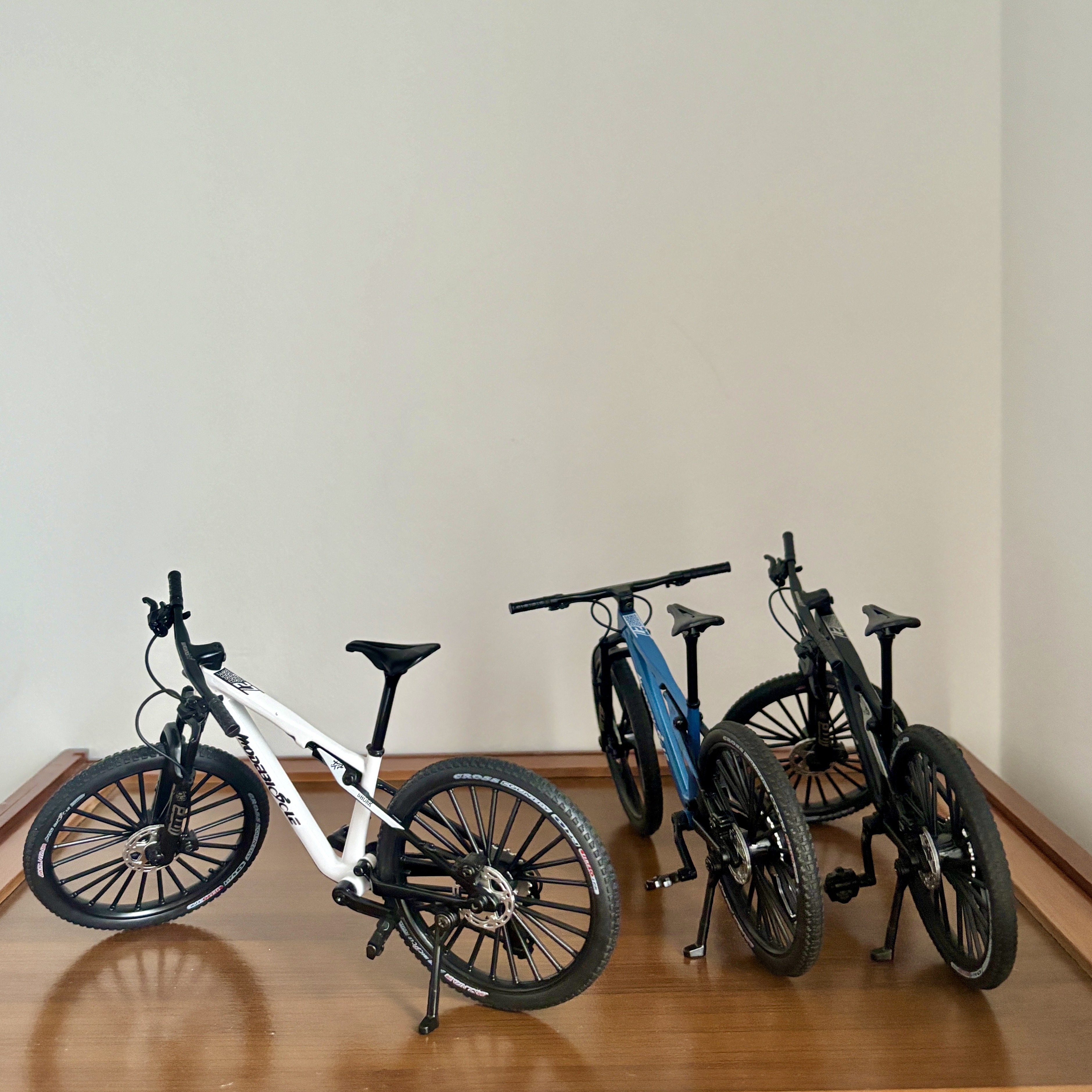 Mountain Biking Gifts - 1: 8 Mini Model Fiets Legering